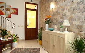 Coralia Bed & Breakfast